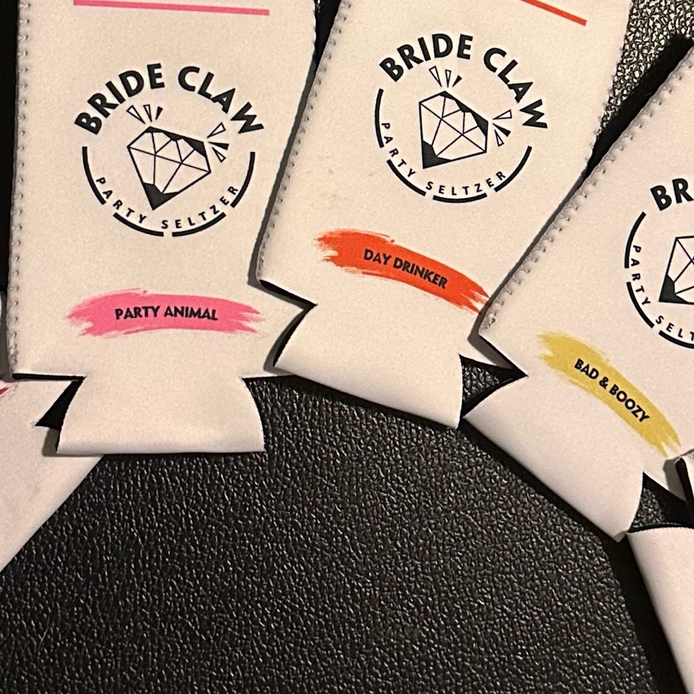 Bridesmaid “Bride Claw” Coozies Multicolor And White Size OS Women’s